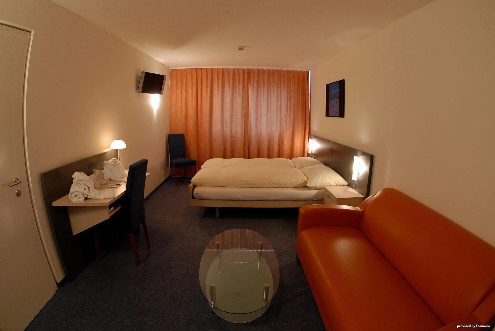 Airporthotel Grenchen Esterno foto